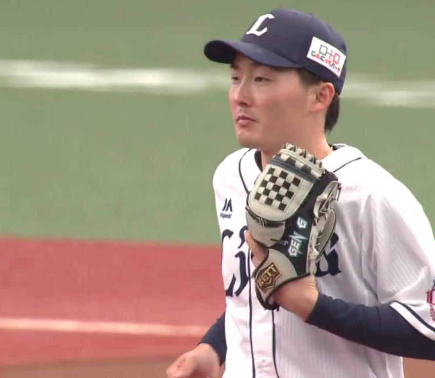 源田壮亮選手のグラブ大図鑑 バックネット裏から見る野球 Part 2 源田壮亮選手のグラブ大図鑑 バックネット裏から見る野球 Part 2
